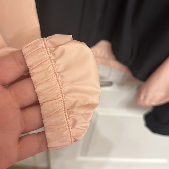 PINK Victoria’s Secret Waterproof jacket, size XS/S. In excellent condition! - Picture 4 of 5